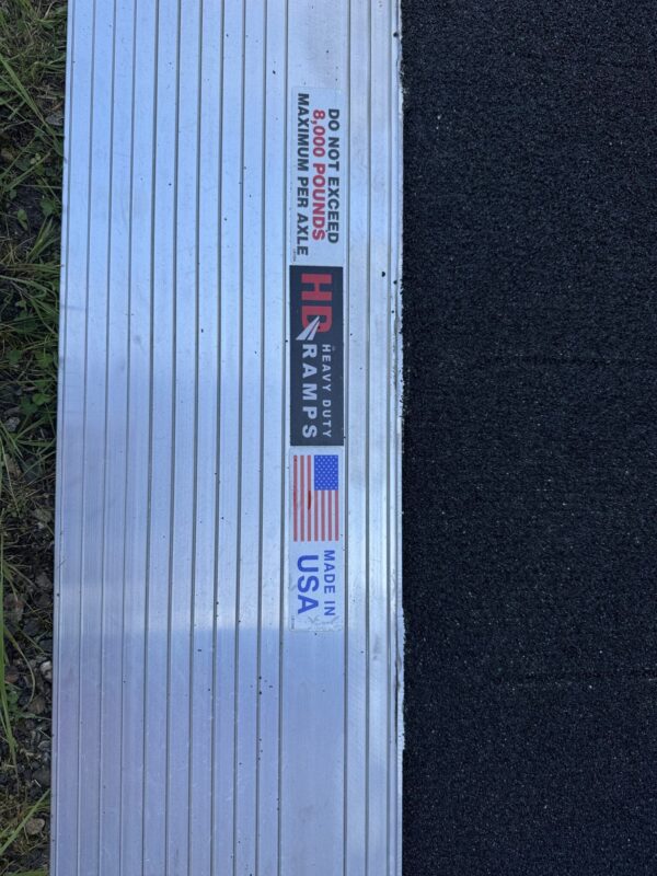 36” x 48″ Aluminum Grit Coat Container Ramp