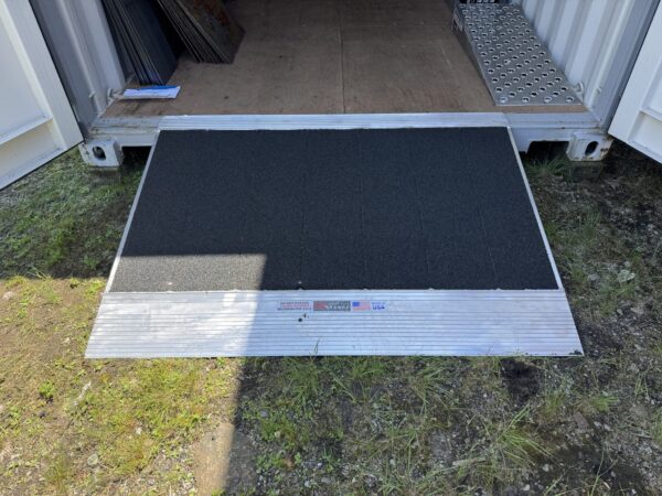 48″ x 63” Aluminum Grit Coat Container Ramp