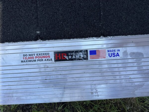 48″ x 63” Aluminum Grit Coat Container Ramp